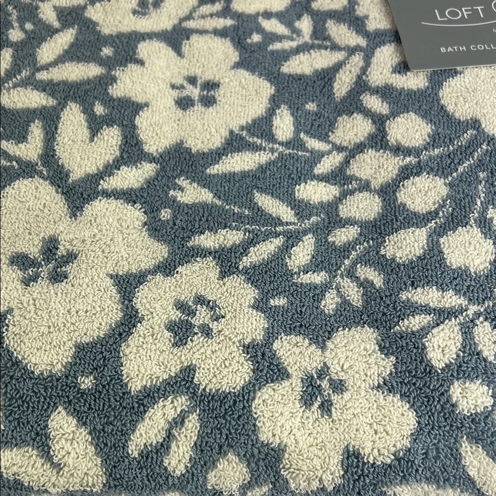 Loft by Loftex Bath Towels Blue & Cream Floral 100% Cotton Soft Set of 2 NEW